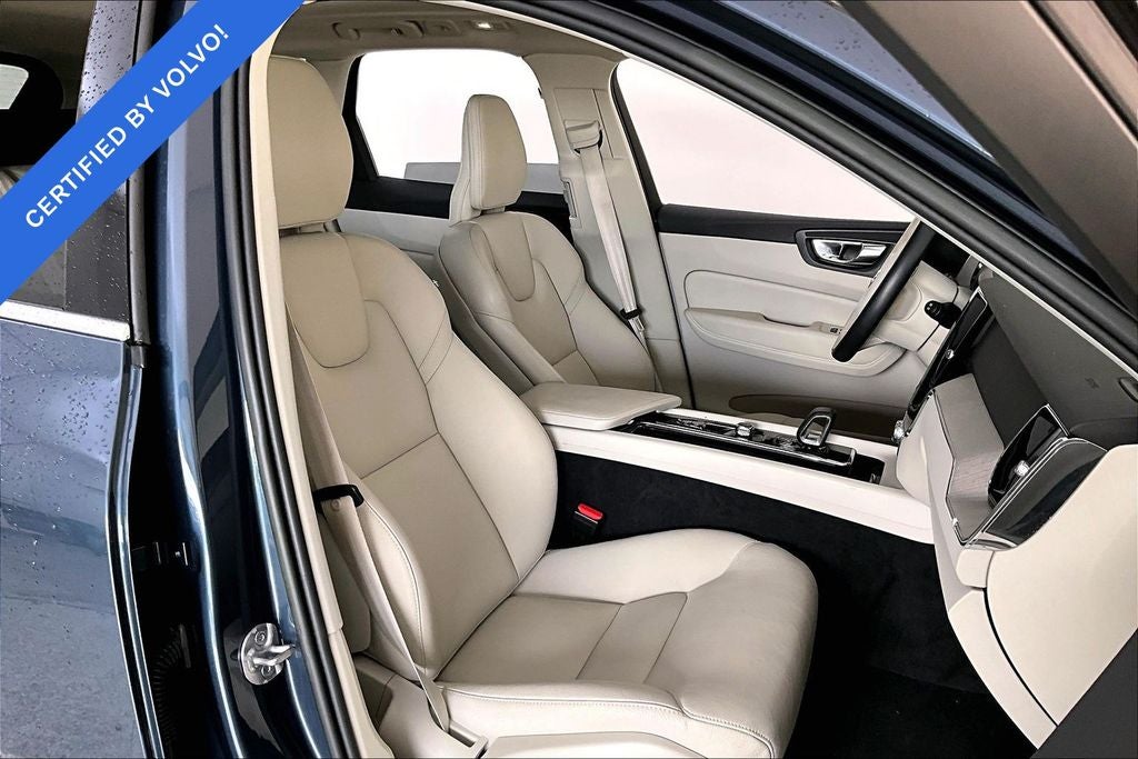 2023 Volvo XC60 B5 Plus Bright Theme