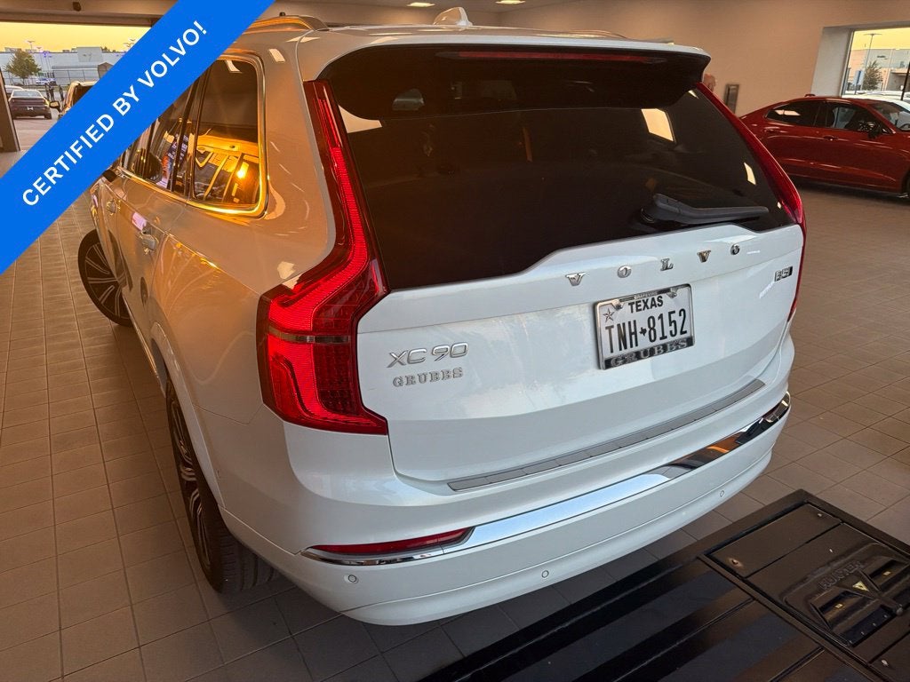 2024 Volvo XC90 B5 Plus