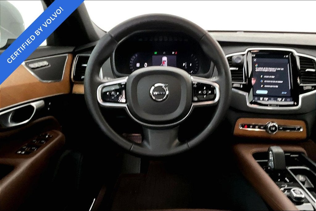 2024 Volvo XC90 B5 Plus