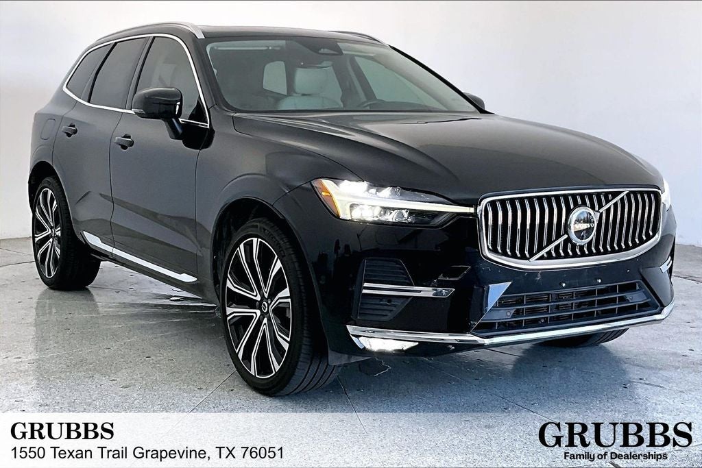 2023 Volvo XC60 B5 Ultimate Bright Theme