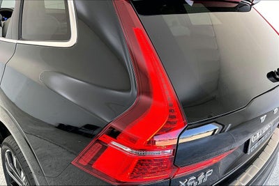 2023 Volvo XC60 B5 Ultimate Bright Theme