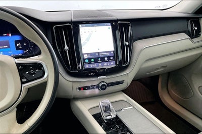 2023 Volvo XC60 B5 Ultimate Bright Theme