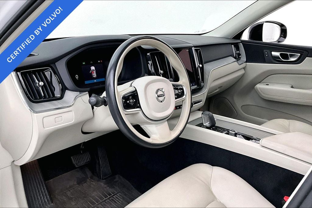2024 Volvo XC60 B5 Plus Dark Theme
