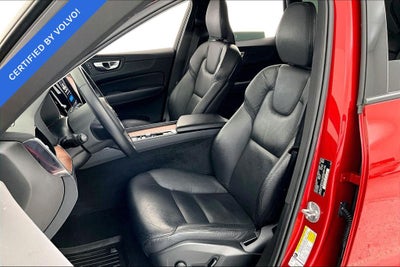 2024 Volvo XC60 B5 Plus Dark Theme