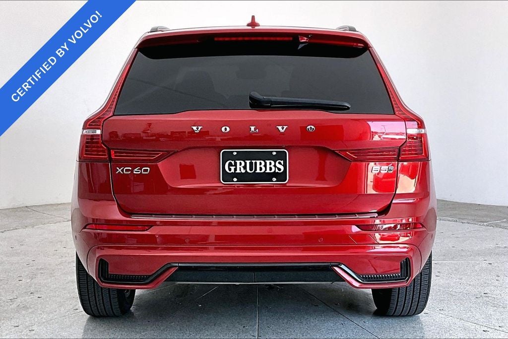 2024 Volvo XC60 B5 Plus Dark Theme