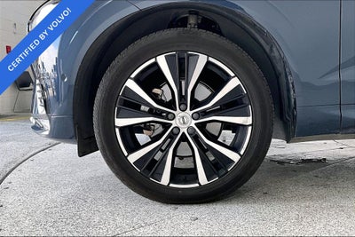 2024 Volvo XC60 B5 Plus Dark Theme