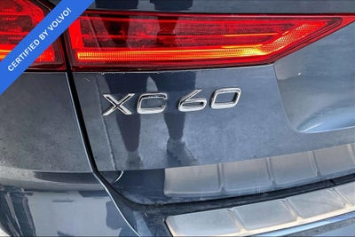 2024 Volvo XC60 B5 Plus Dark Theme