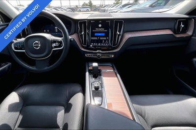 2024 Volvo XC60 B5 Plus Dark Theme