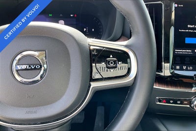 2024 Volvo XC60 B5 Plus Dark Theme