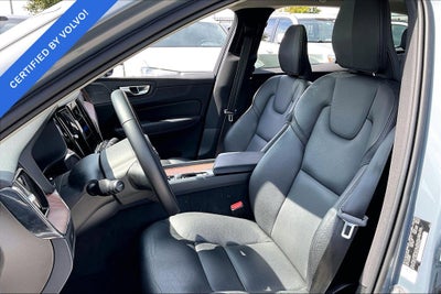 2024 Volvo XC60 B5 Plus Dark Theme