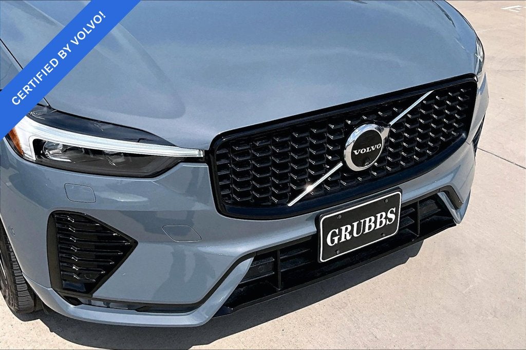2024 Volvo XC60 B5 Plus Dark Theme