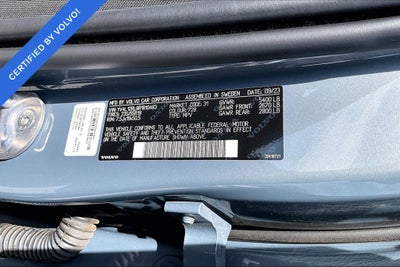 2024 Volvo XC60 B5 Plus Dark Theme