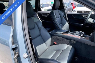2024 Volvo XC60 B5 Plus Dark Theme