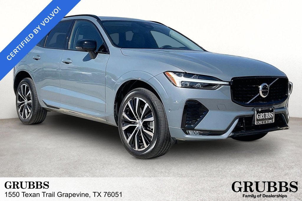 2023 Volvo XC60 B5 Ultimate Dark Theme