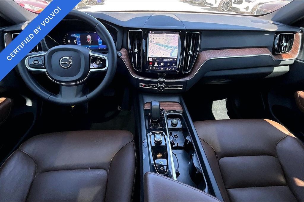 2023 Volvo XC60 B5 Plus Bright Theme