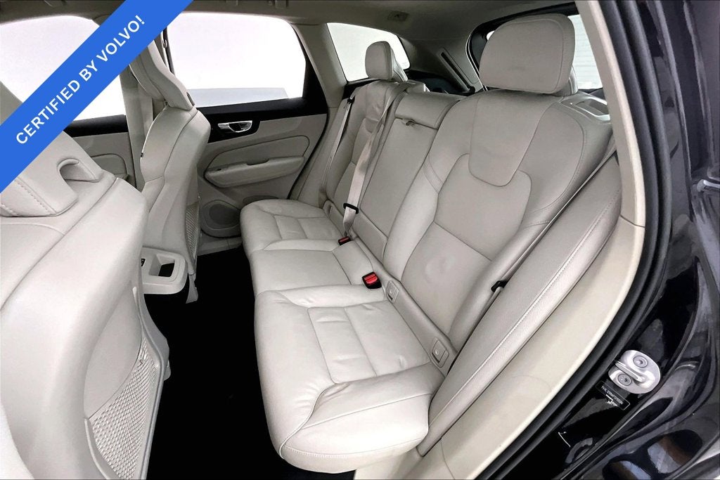 2023 Volvo XC60 B5 Plus Bright Theme