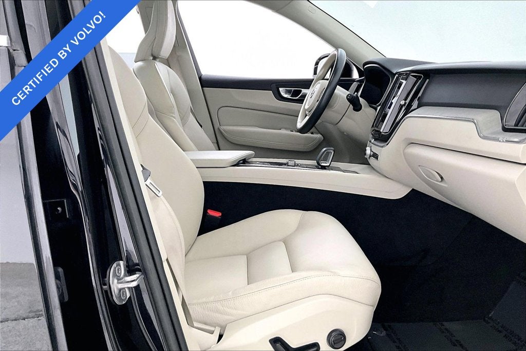 2023 Volvo XC60 B5 Plus Bright Theme