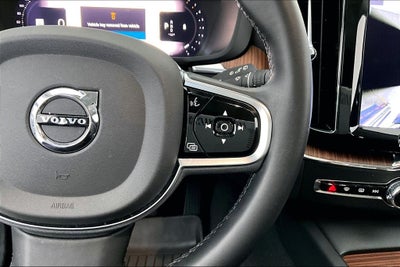 2023 Volvo XC60 B5 Plus Bright Theme