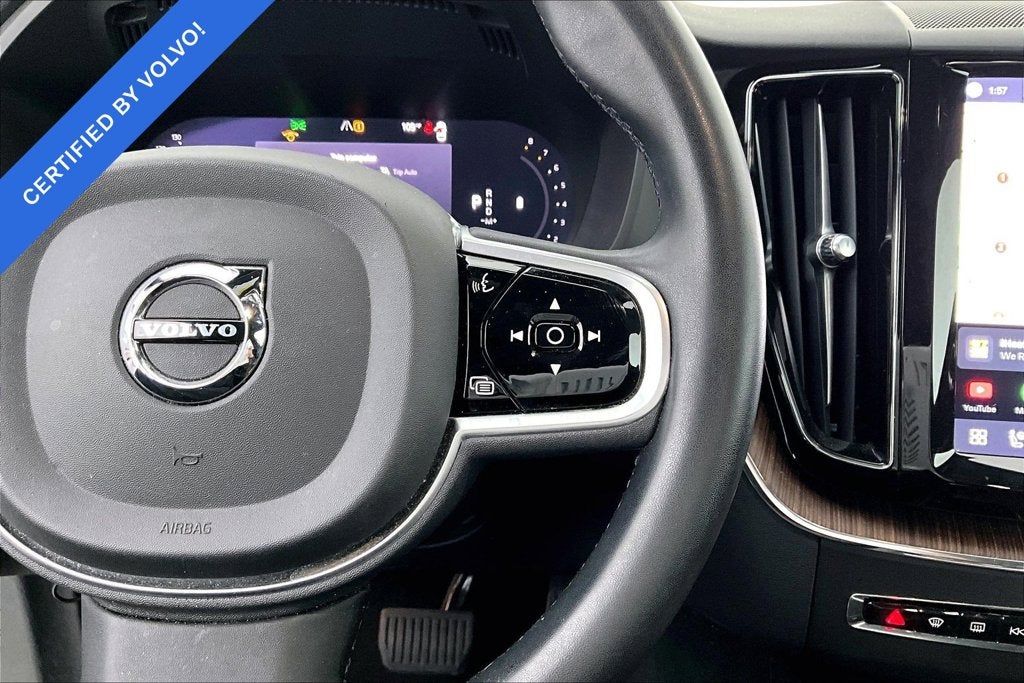 2023 Volvo XC60 B5 Plus Bright Theme