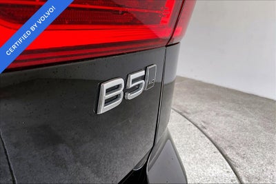 2023 Volvo XC60 B5 Plus Bright Theme