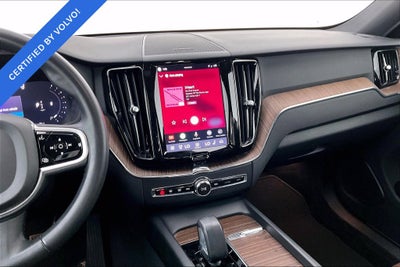 2023 Volvo XC60 B5 Plus Bright Theme
