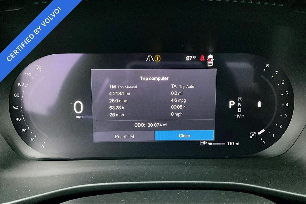2023 Volvo XC40 B5 Plus Bright Theme