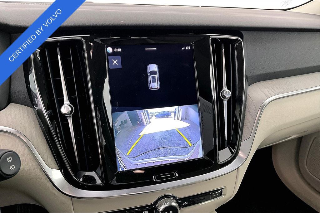 2023 Volvo V60 Cross Country B5 Plus