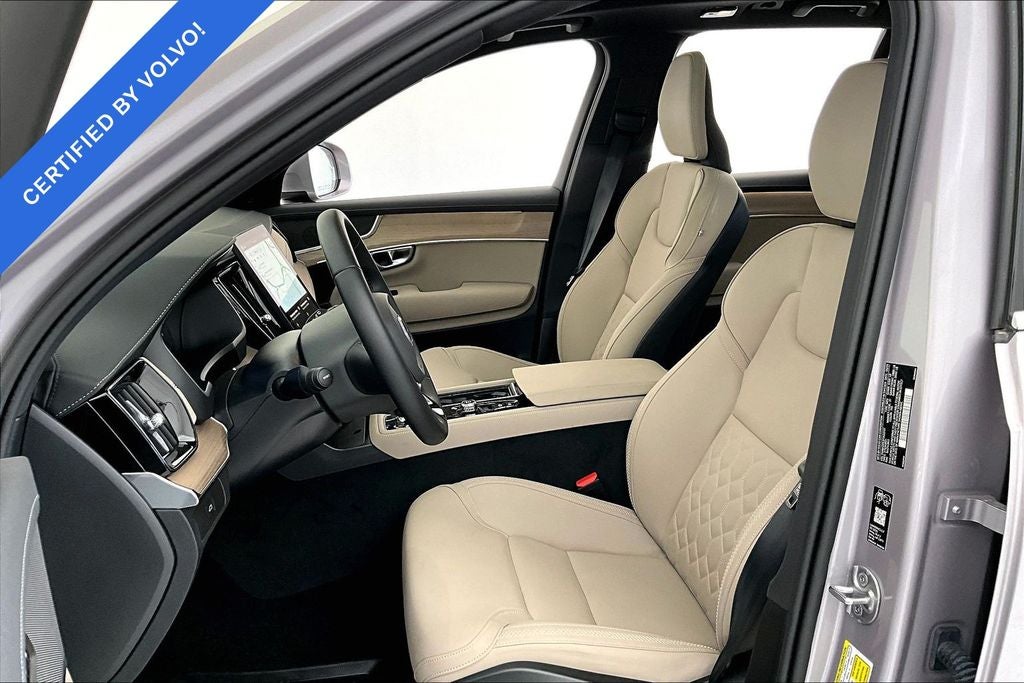 2026 Volvo XC90 B5 Plus