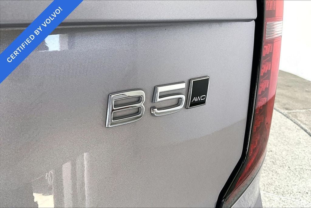 2026 Volvo XC90 B5 Plus