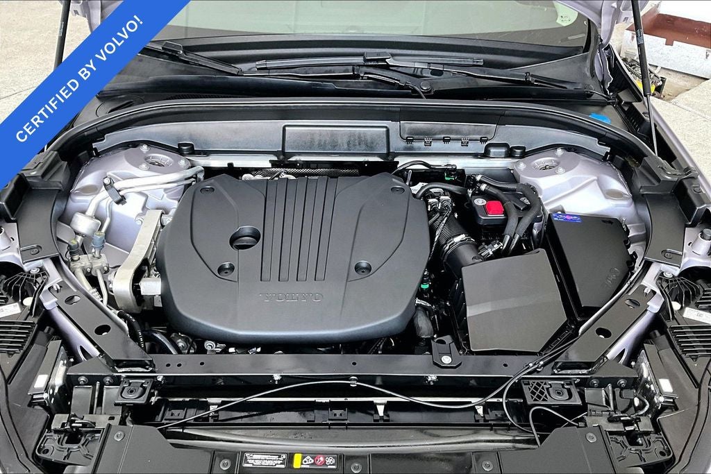 2026 Volvo XC60 B5 Plus