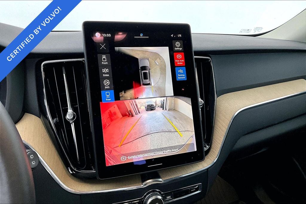 2026 Volvo XC60 B5 Plus
