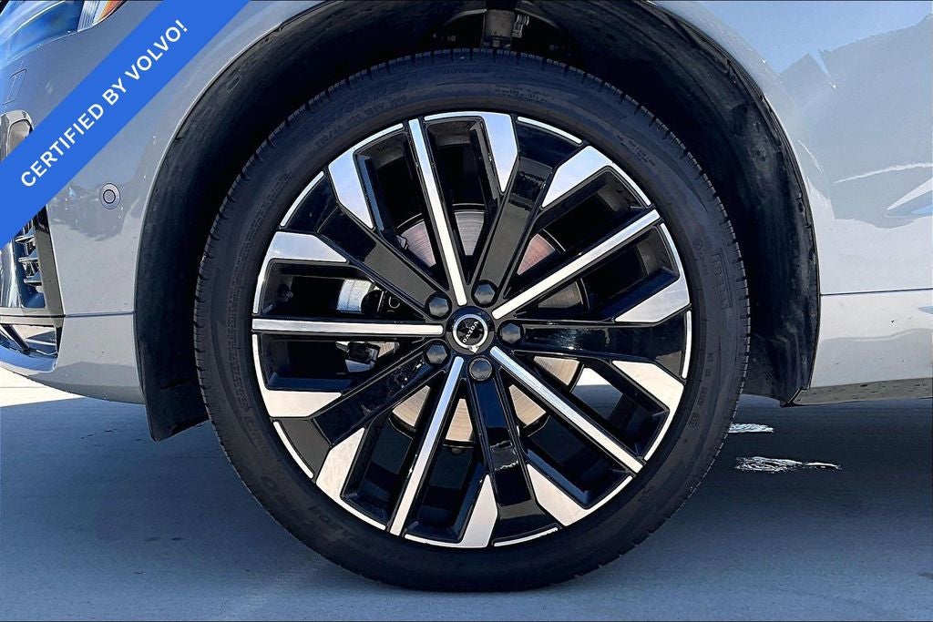 2026 Volvo XC60 B5 Ultra