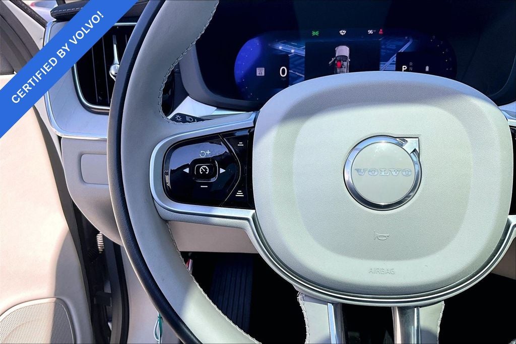 2026 Volvo XC60 B5 Ultra