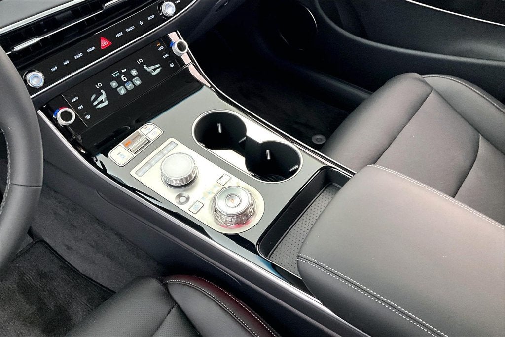2026 Genesis GV70 2.5T