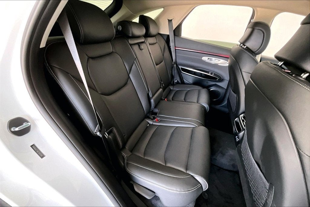 2026 Genesis GV70 2.5T