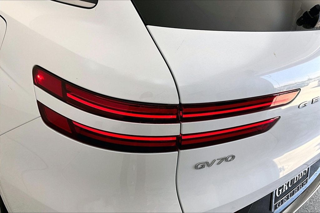 2026 Genesis GV70 2.5T