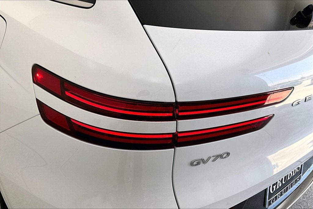 2026 Genesis GV70 2.5T