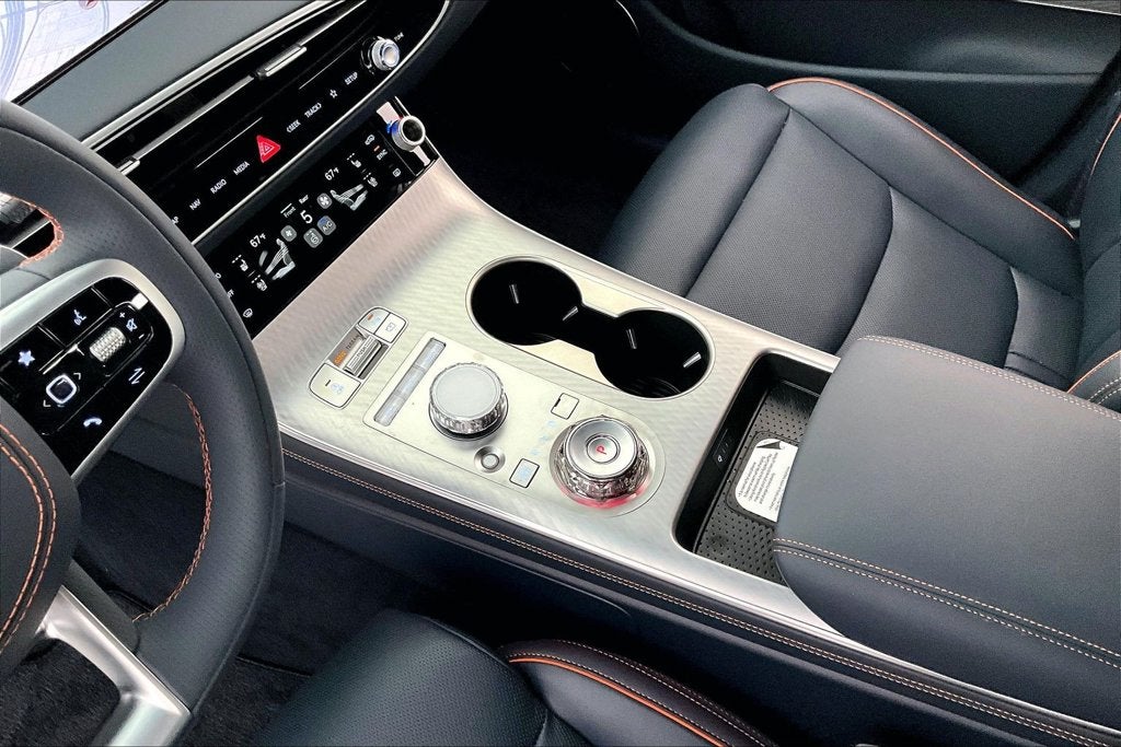 2026 Genesis GV70 2.5T SPORT PRESTIGE