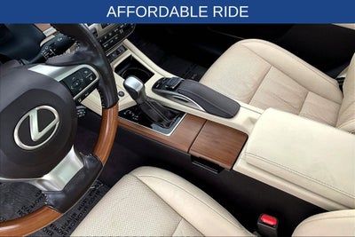 2016 Lexus ES 300h