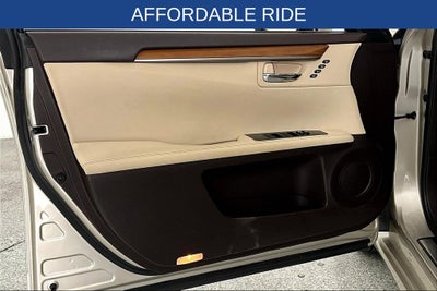 2016 Lexus ES 300h