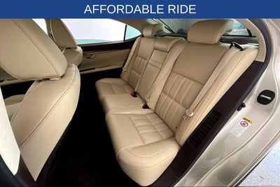 2016 Lexus ES 300h