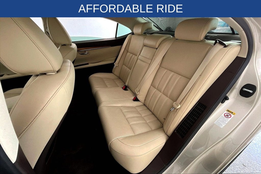 2016 Lexus ES 300h