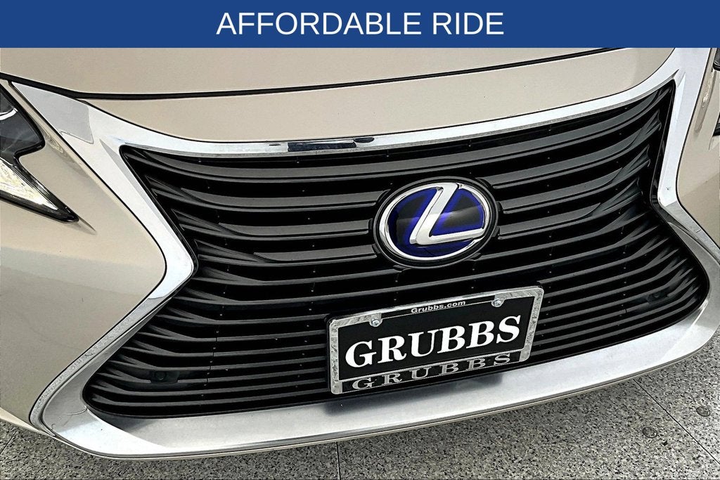 2016 Lexus ES 300h