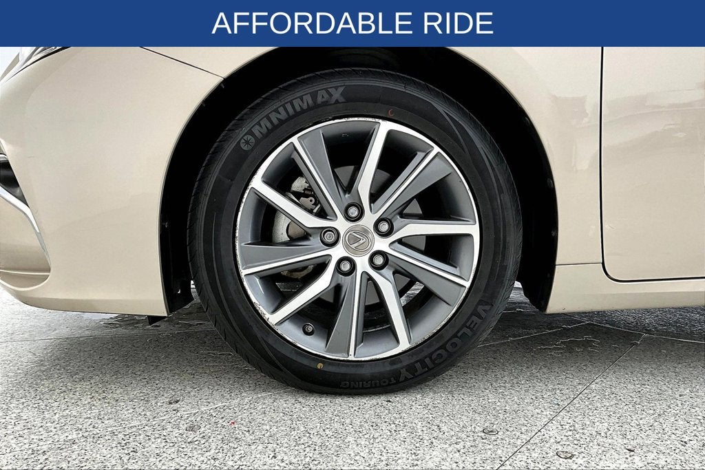 2016 Lexus ES 300h