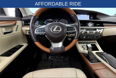 2016 Lexus ES 300h
