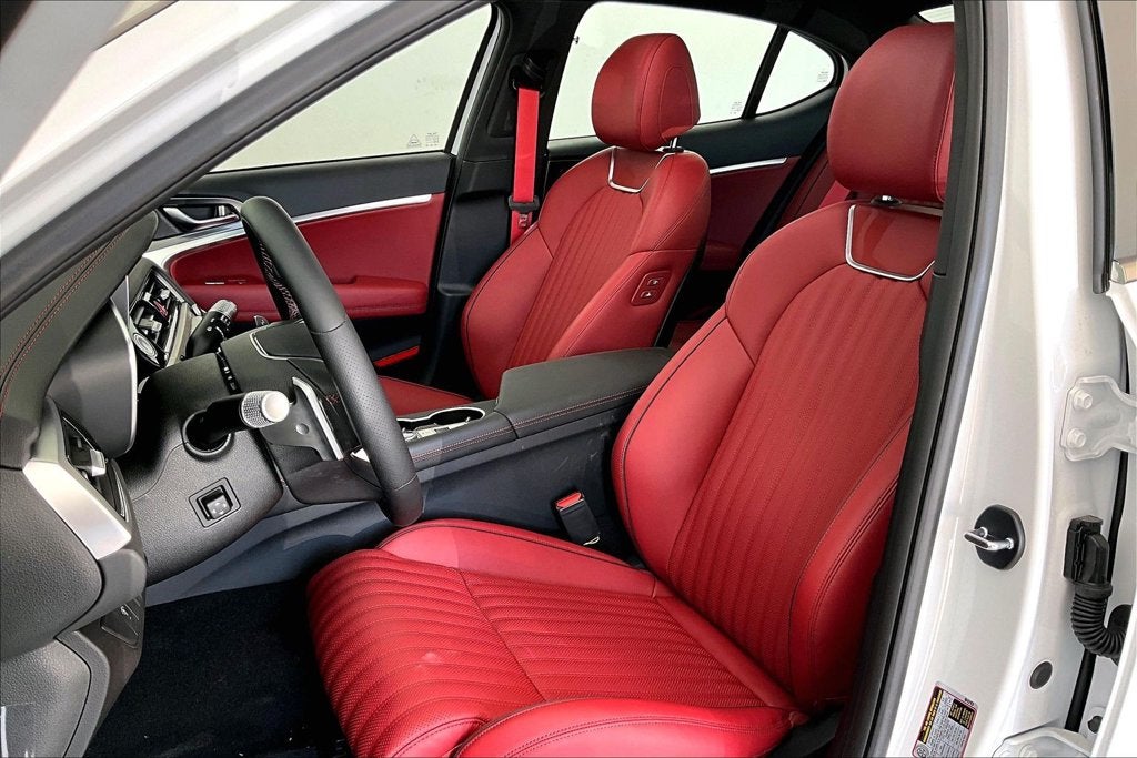 2026 Genesis G70 3.3T SPORT PRESTIGE